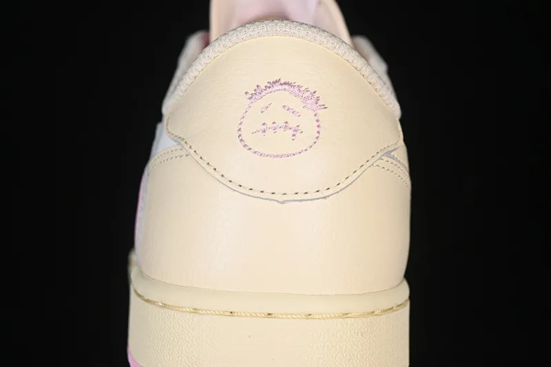 All categories Air Jordan Jordan series basketball shoes Air Jordan 1 Low pure original version Travis Scott x Air Jordan 1 Low OG AJ1 Joe 1 undercut low IQ7604-100